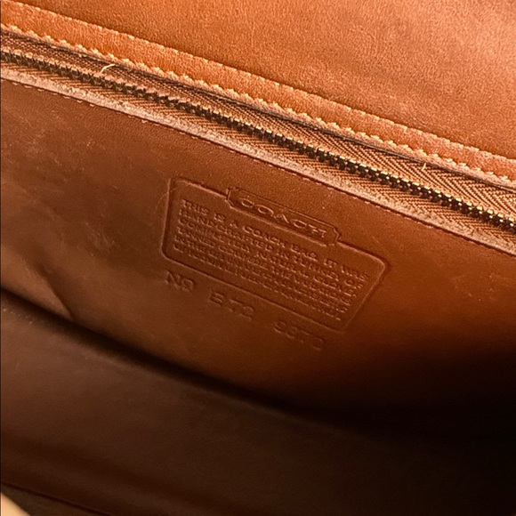 Vintage Coach crossbody. - Picture 6 of 8